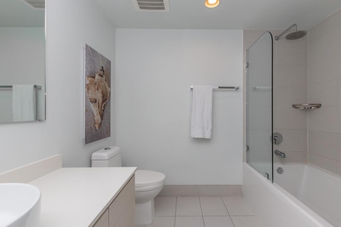 Modern One Bedroom Rental At Beach Walk Resort Miami 18Th Floor 할렌데일비치 외부 사진