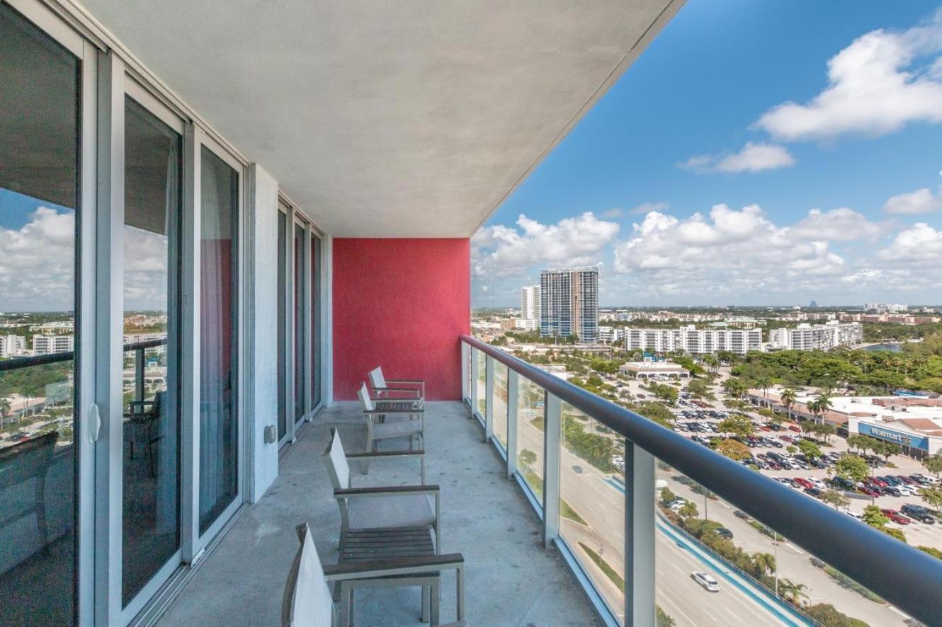 Modern One Bedroom Rental At Beach Walk Resort Miami 18Th Floor 할렌데일비치 외부 사진